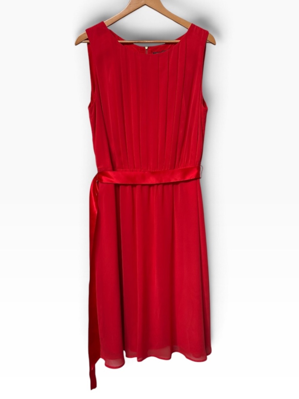 Jessica Howard Red Pleated Chiffon Sleeveless Midi Dress Satin Belt | Size 16W